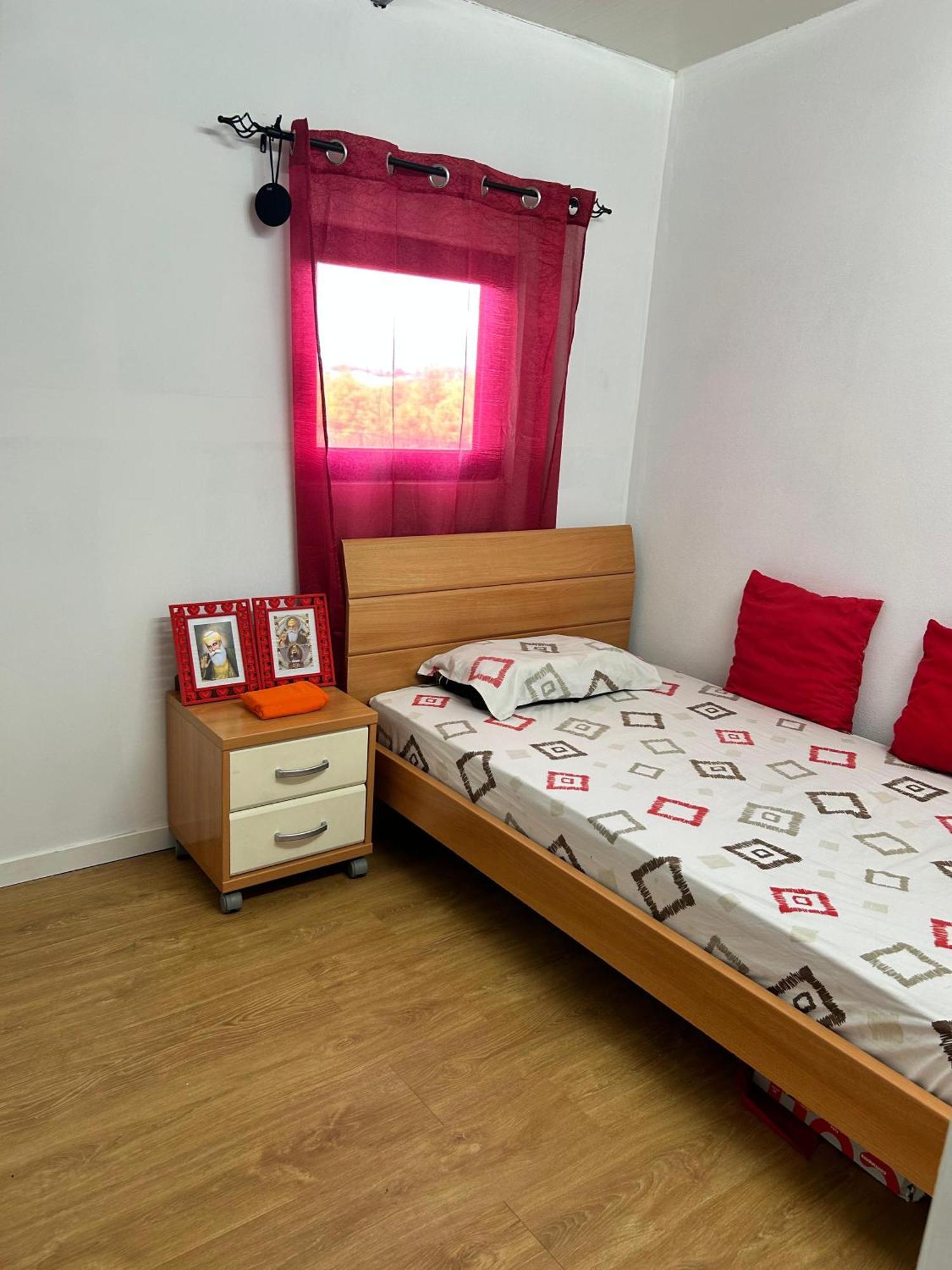 Japji Guest House Esmeriz Vitoria Eksteriør billede